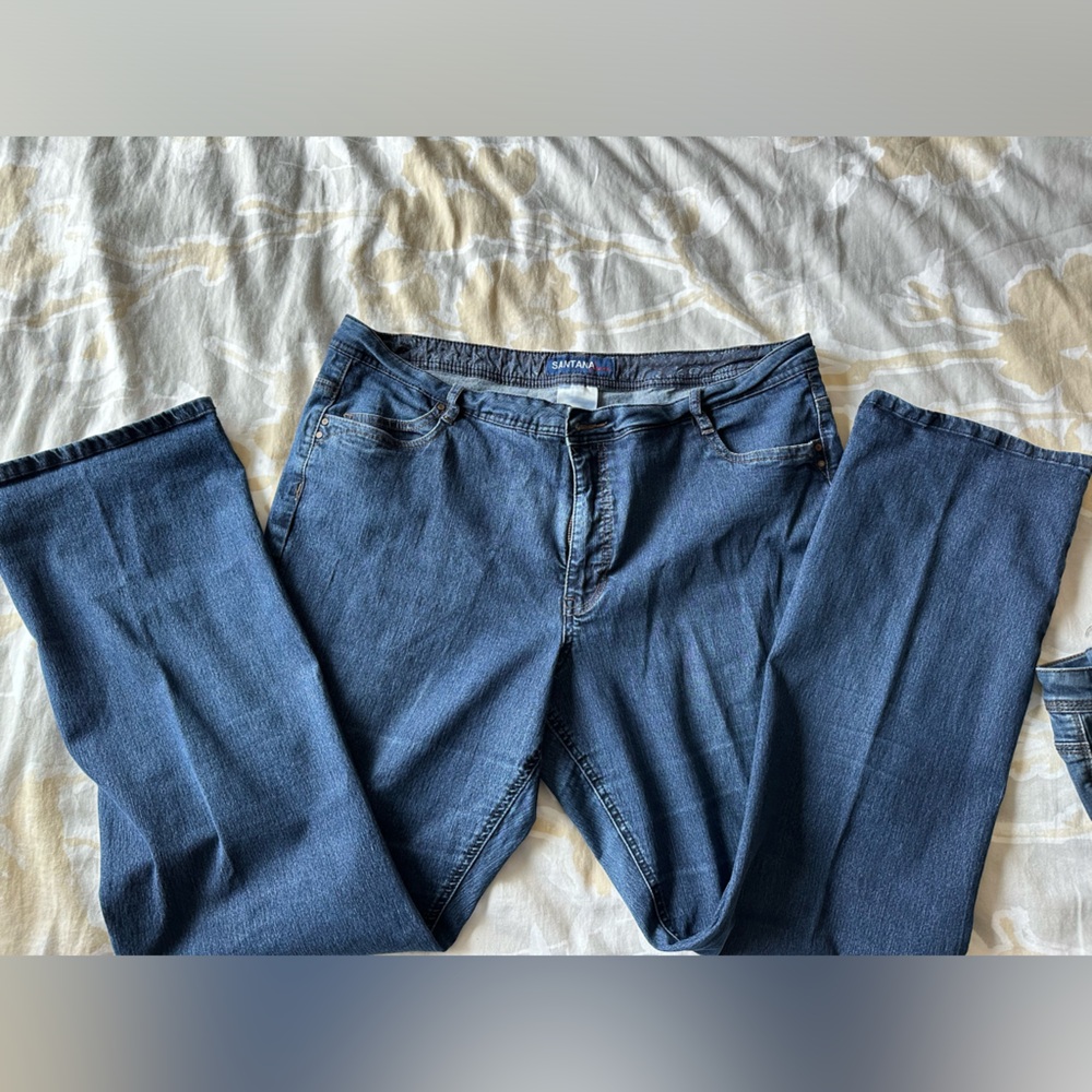 Santana. Jeans. Denim. 16 x 32. Stretch. Straight leg. Dark wash.